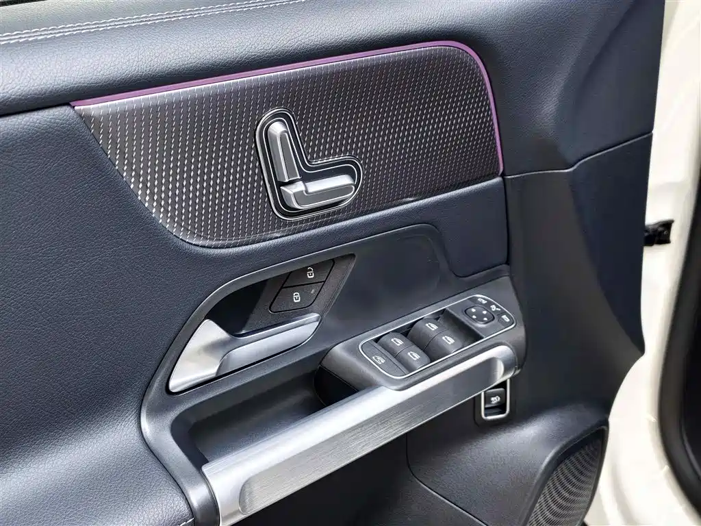 Mercedes-Benz GLB 2022 — фото 16
