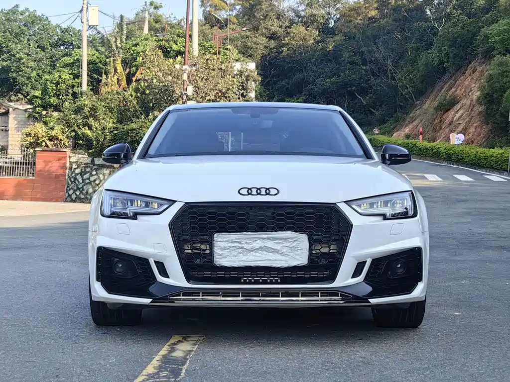 Audi A4L 2019 — фото 2