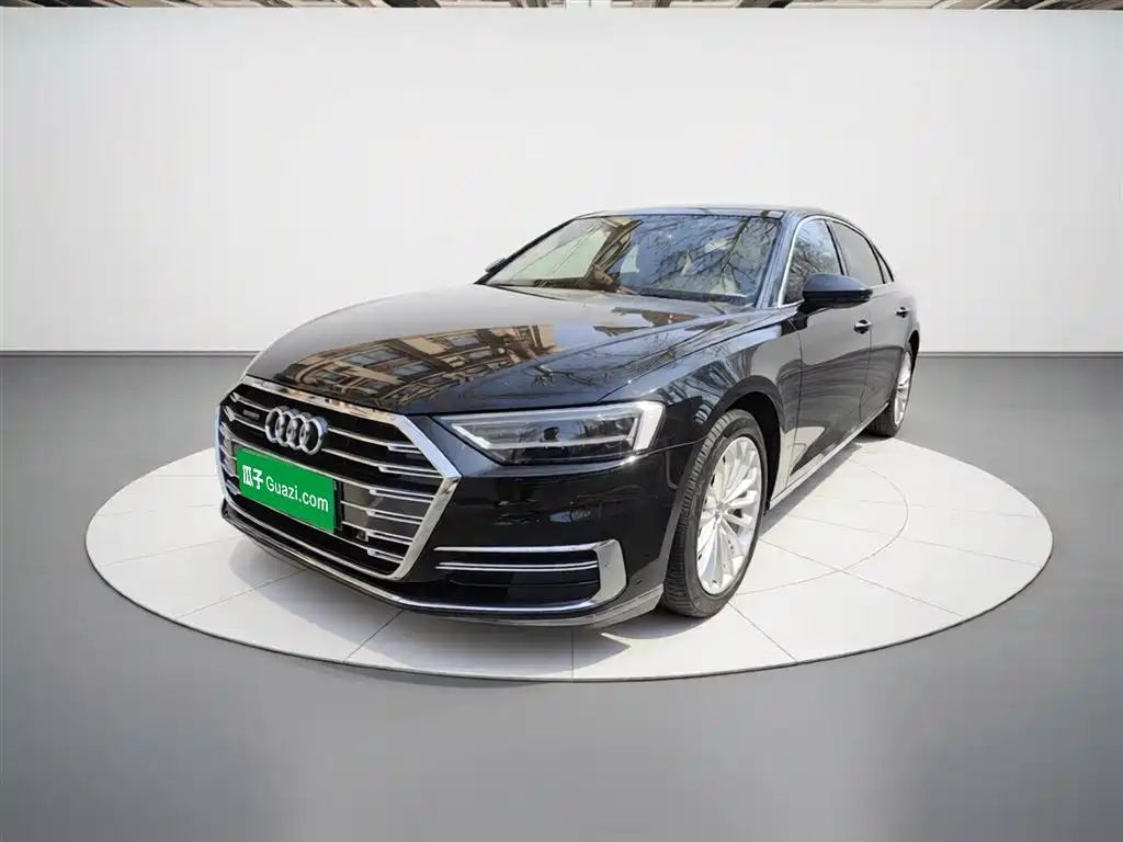 Audi A8 2020 — фото 1