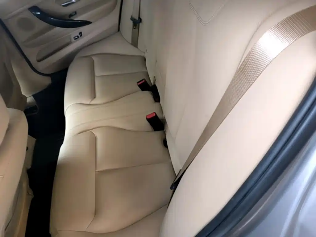 BMW 3 Series 2015 — фото 17