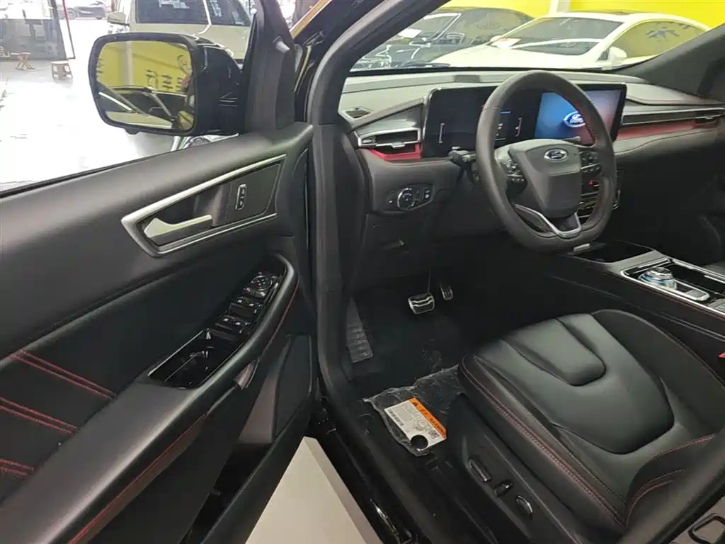 Ford Edge 2022 — фото 16