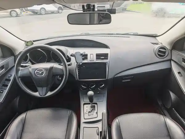 Mazda 3 Xingcheng 2013