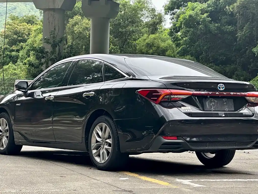 Toyota Avalon 2019 — фото 6