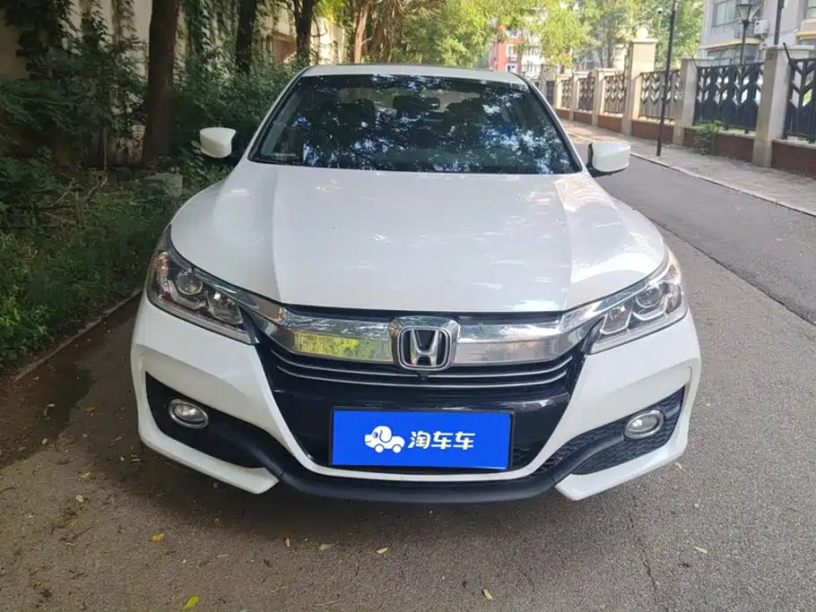Honda Accord 2017 — фото 2