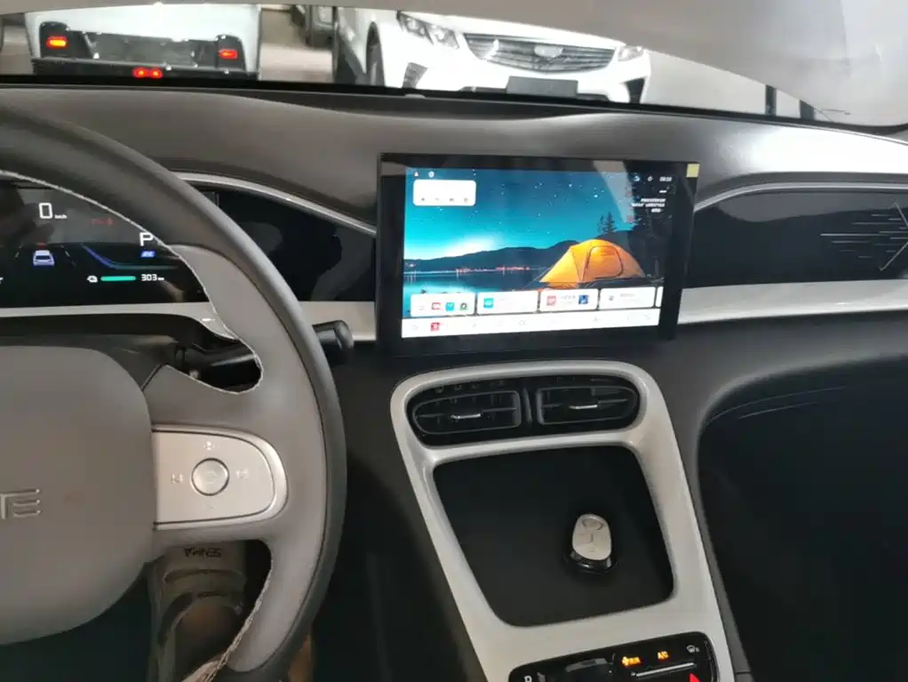 Geely Galaxy Starwish 2026 — фото 13