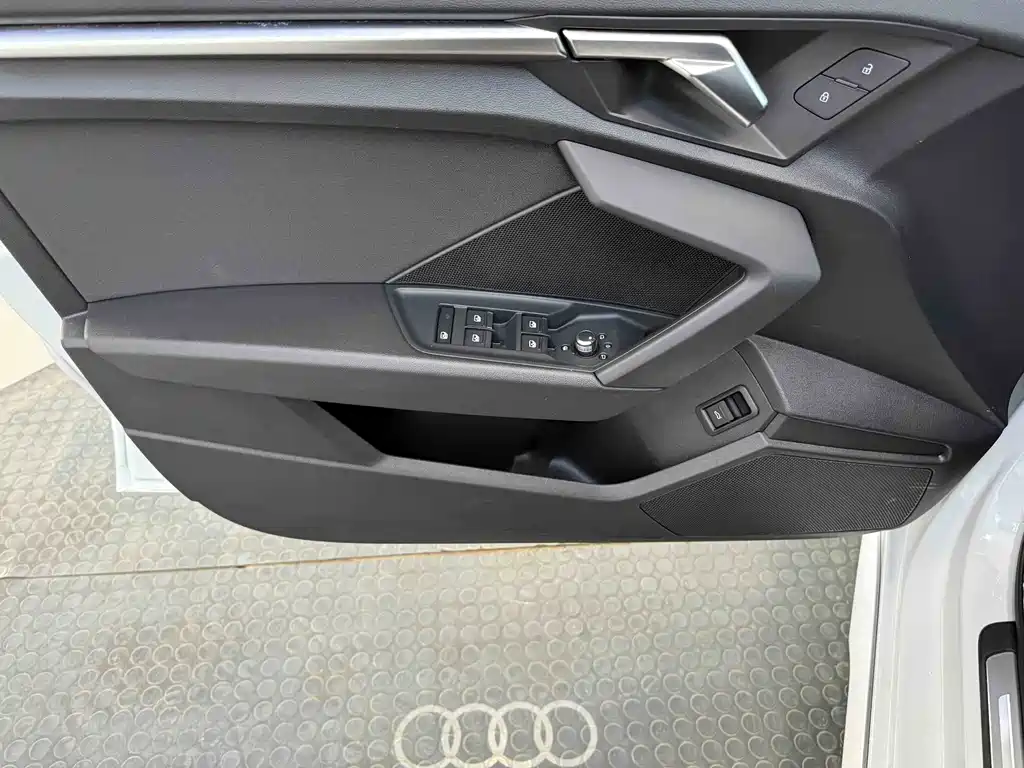 Audi A3 2022 — фото 11