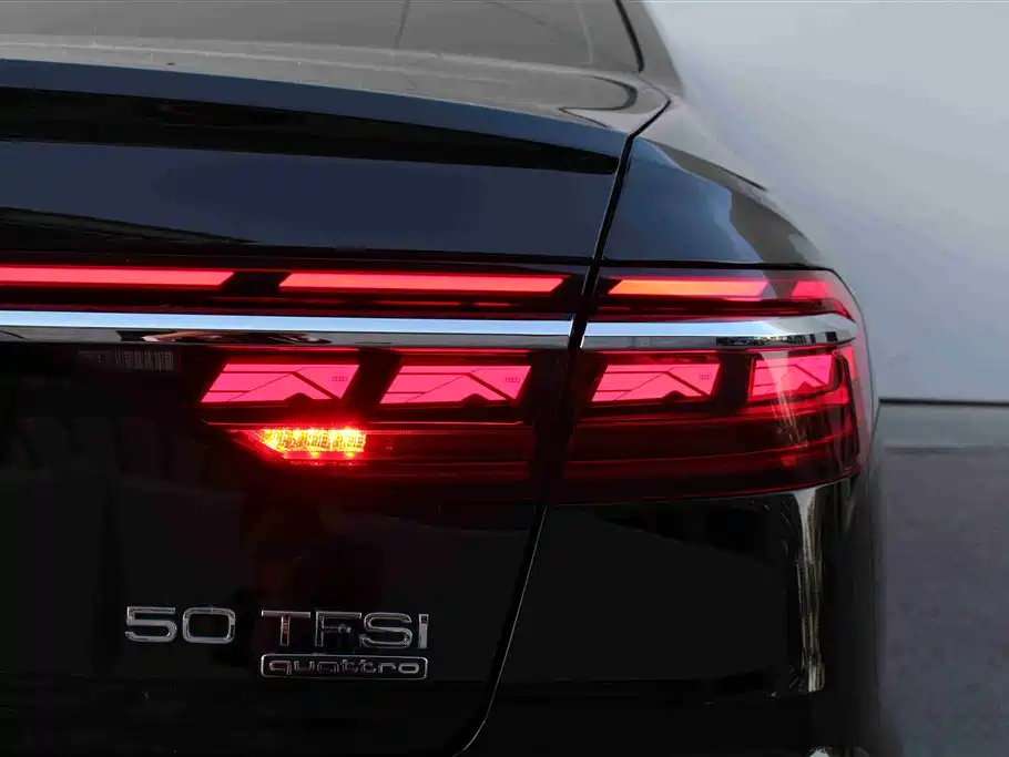 Audi A8 2024 — фото 16