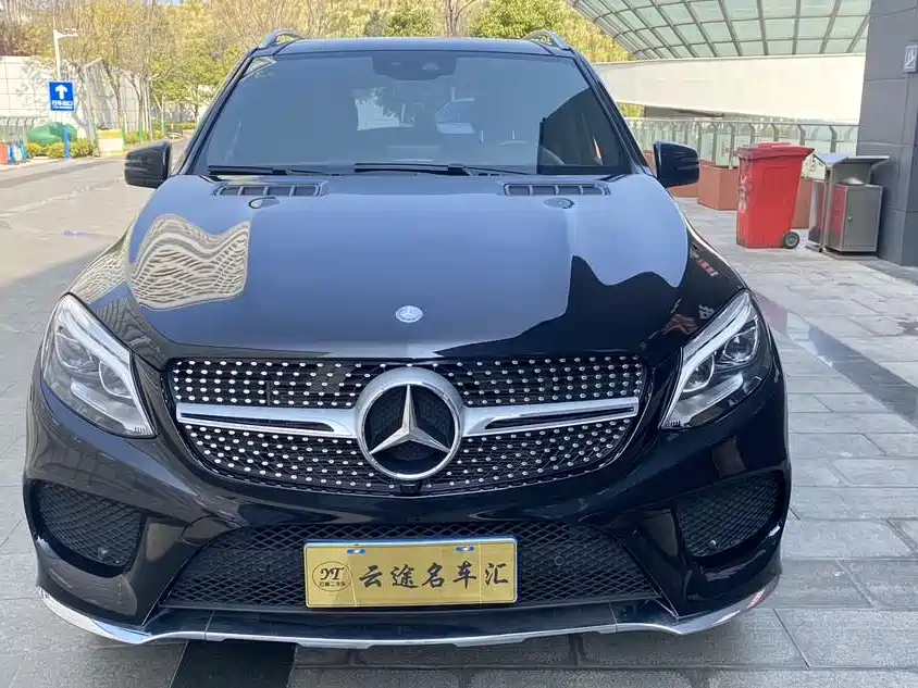 Mercedes-Benz GLE 2016 — фото 10