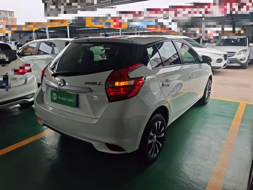 Toyota Yaris L 2019 — фото 7