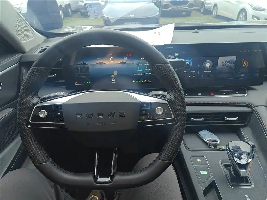Roewe RX5 New Energy 2023 — фото 10