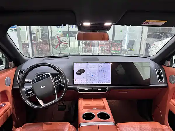 Li Auto L8 2023
