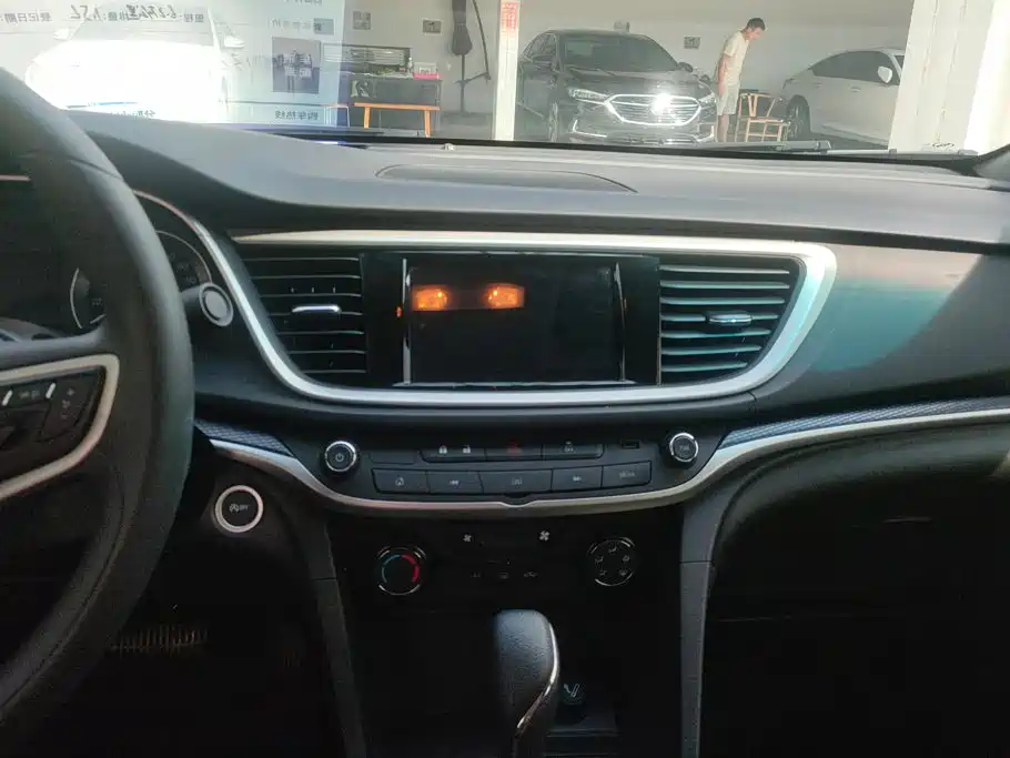 Buick Excelle GT 2022 — фото 13