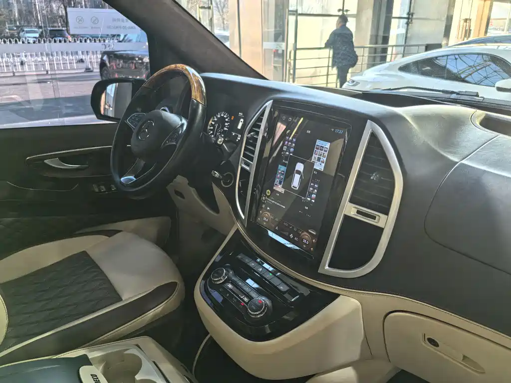 Mercedes-Benz Vito 2018 — фото 11