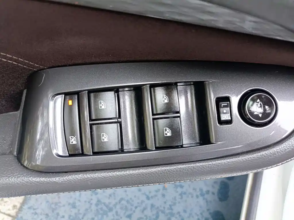 Chevrolet Malibu 2016 — фото 17