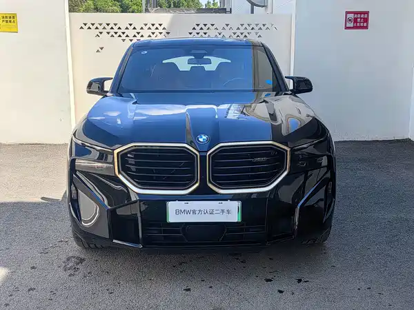 BMW XM 2025