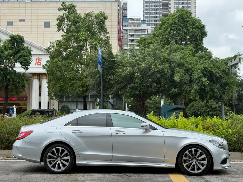 Mercedes-Benz CLS 2015 — фото 7