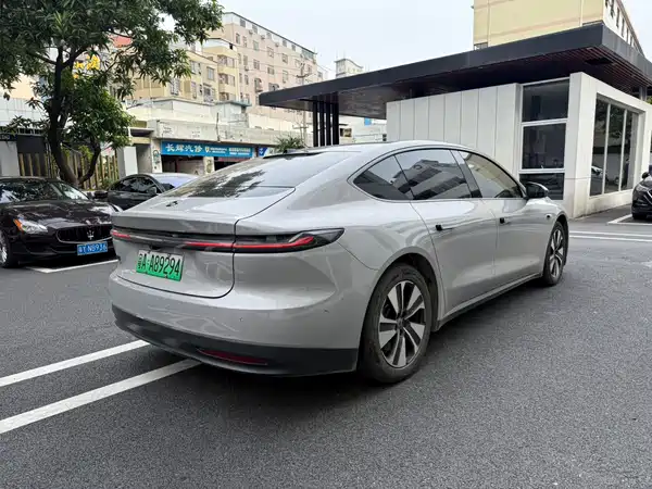 NIO ET7 2023