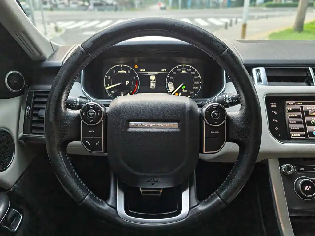 Land Rover Range Rover Sport 2014 — фото 13