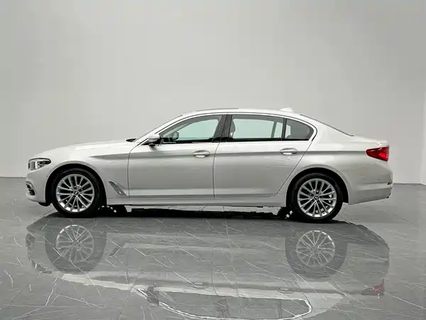 BMW 5 Series 2020