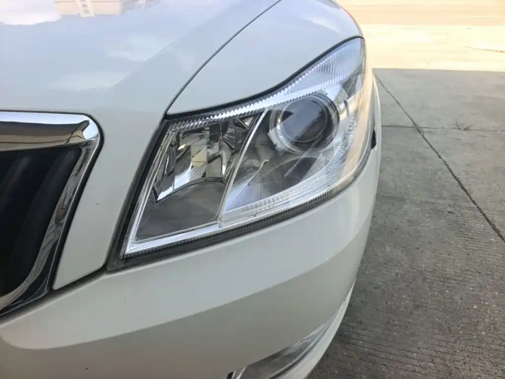 Skoda Octavia 2015 — фото 24