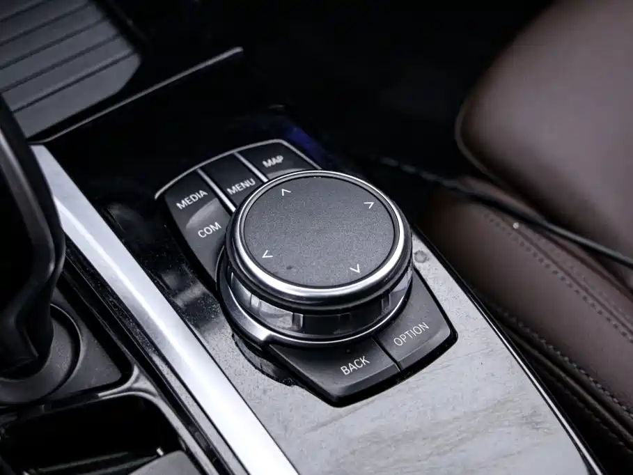 BMW X3 2018 — фото 11