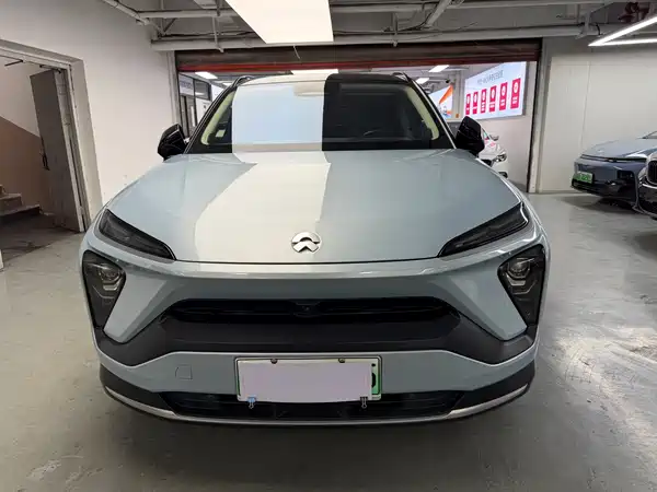 NIO ES6 2020