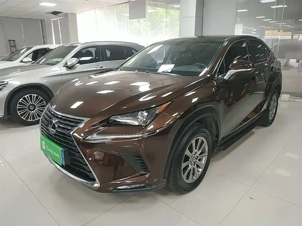Lexus NX 2019 — фото 2