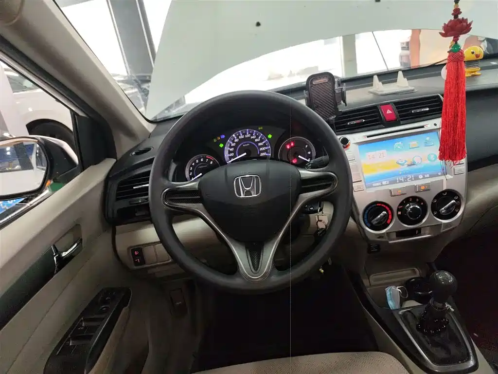 Honda City Classic 2015 — фото 7