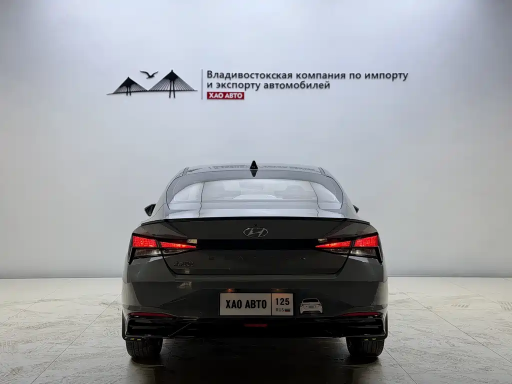 Hyundai Elantra 2023