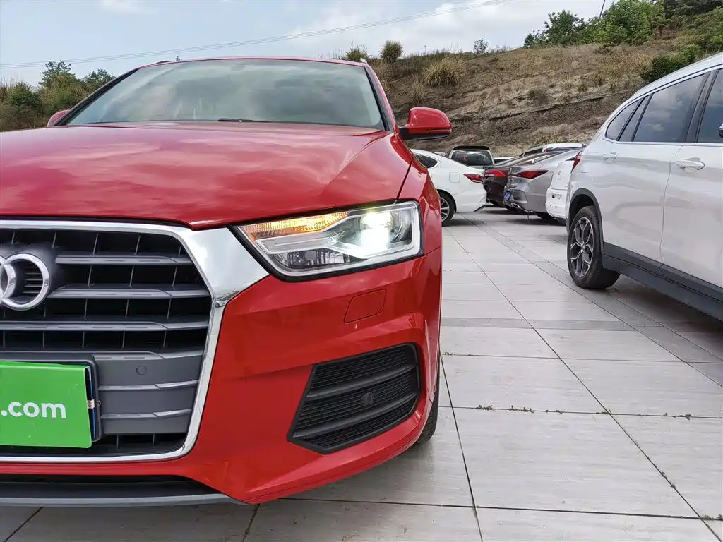 Audi Q3 2016 — фото 24