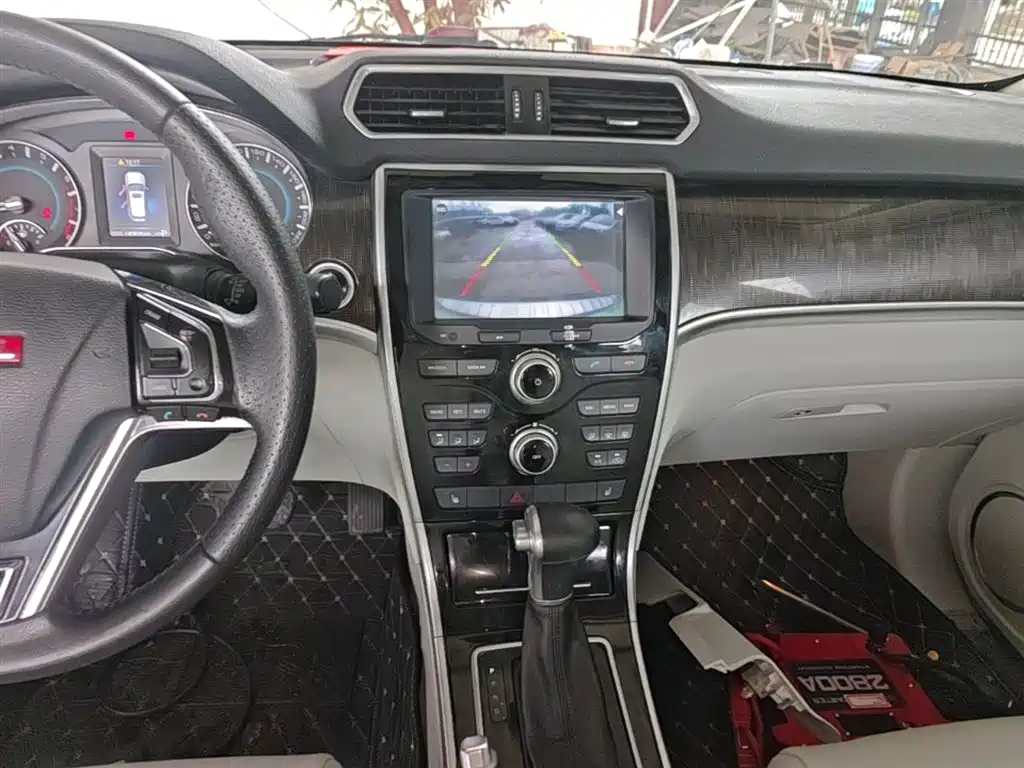 Haval H2 2015 — фото 13