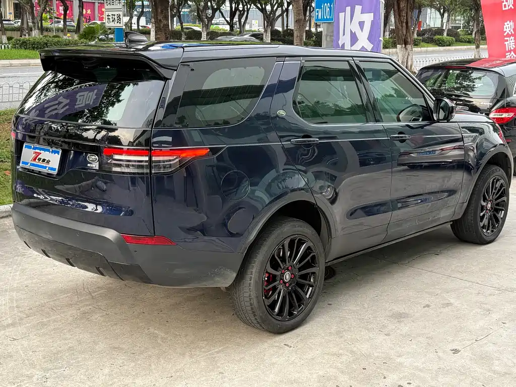 Land Rover Discovery 2018 — фото 12