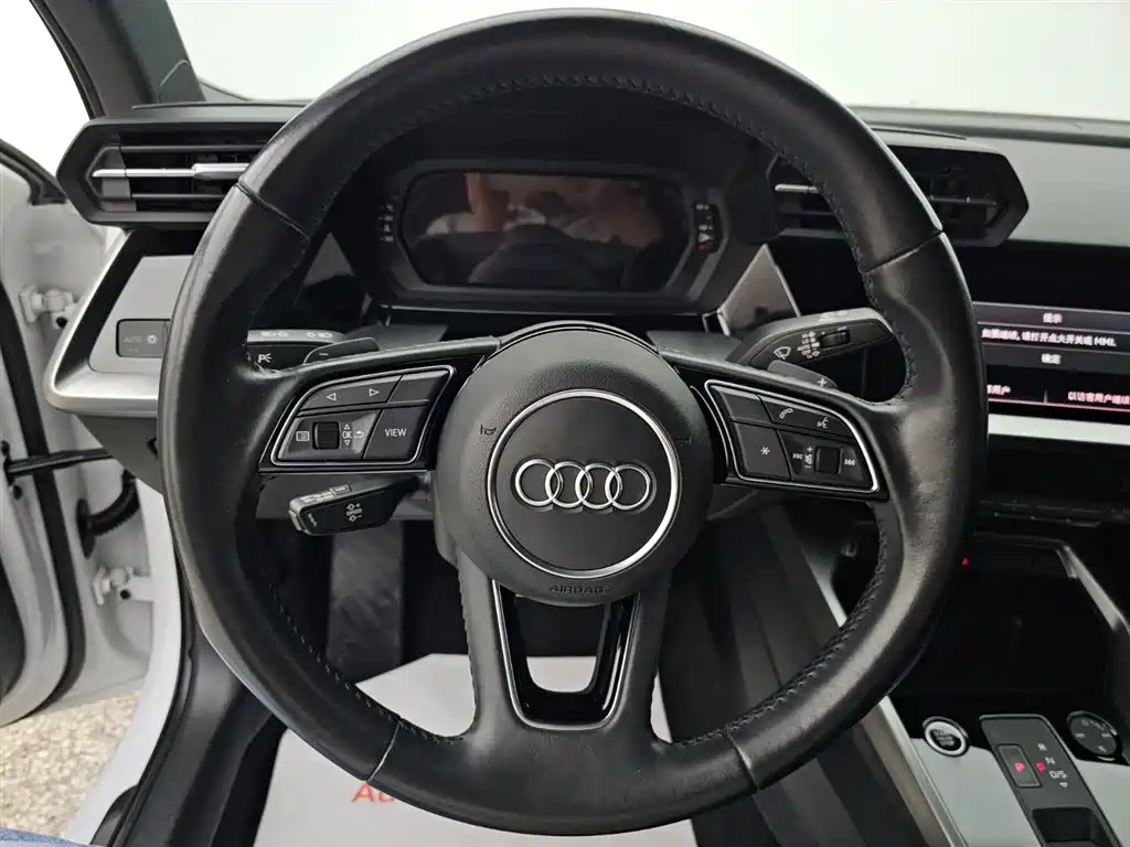 Audi A3 2022 — фото 10