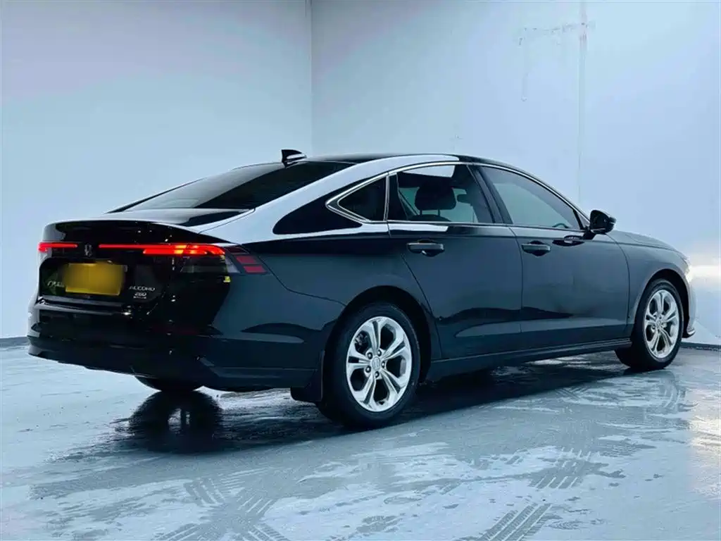 Honda Accord 2024 — фото 10
