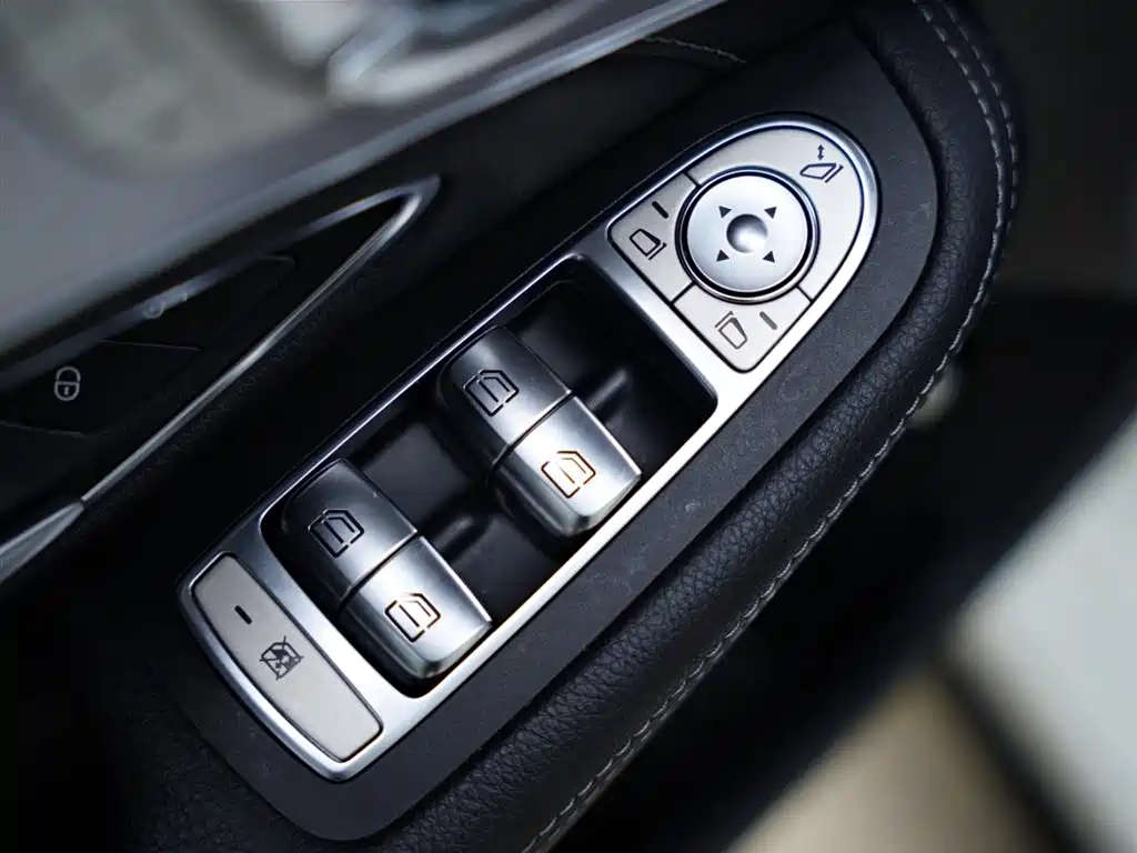 Mercedes-Benz C-Class AMG 2019 — фото 29