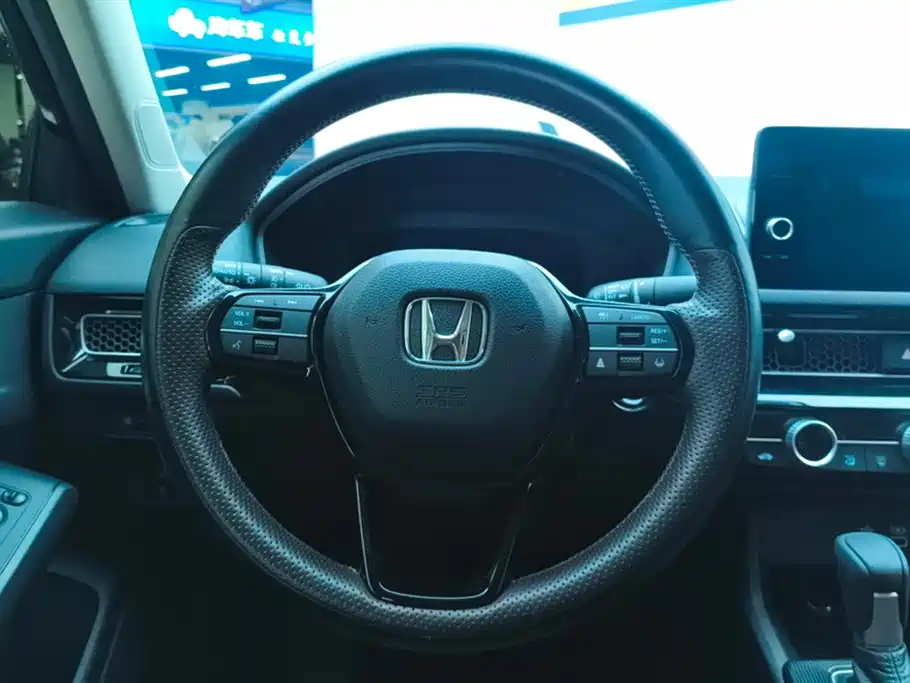 Honda Civic 2024 — фото 15
