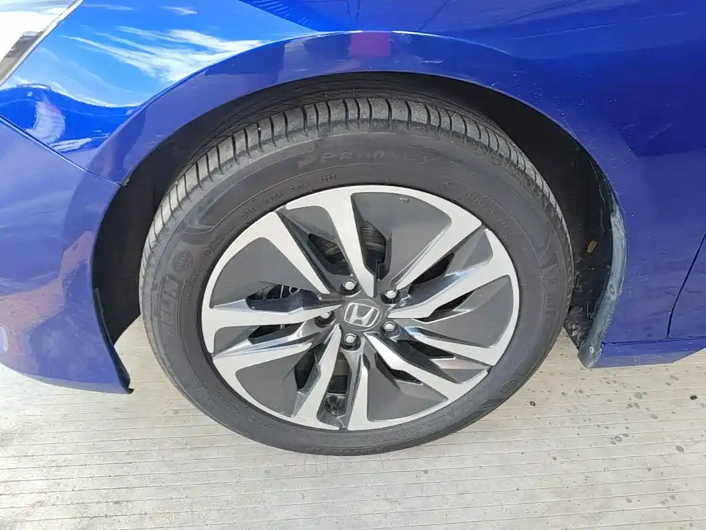 Honda Accord 2020 — фото 23