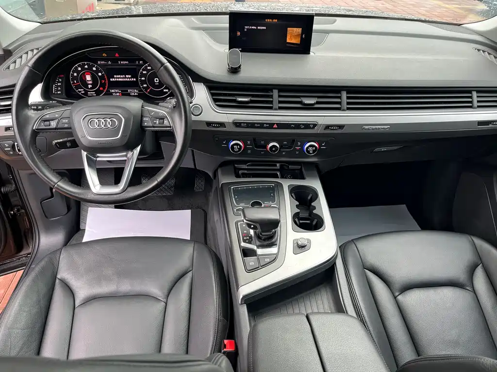Audi Q7 2017 — фото 18