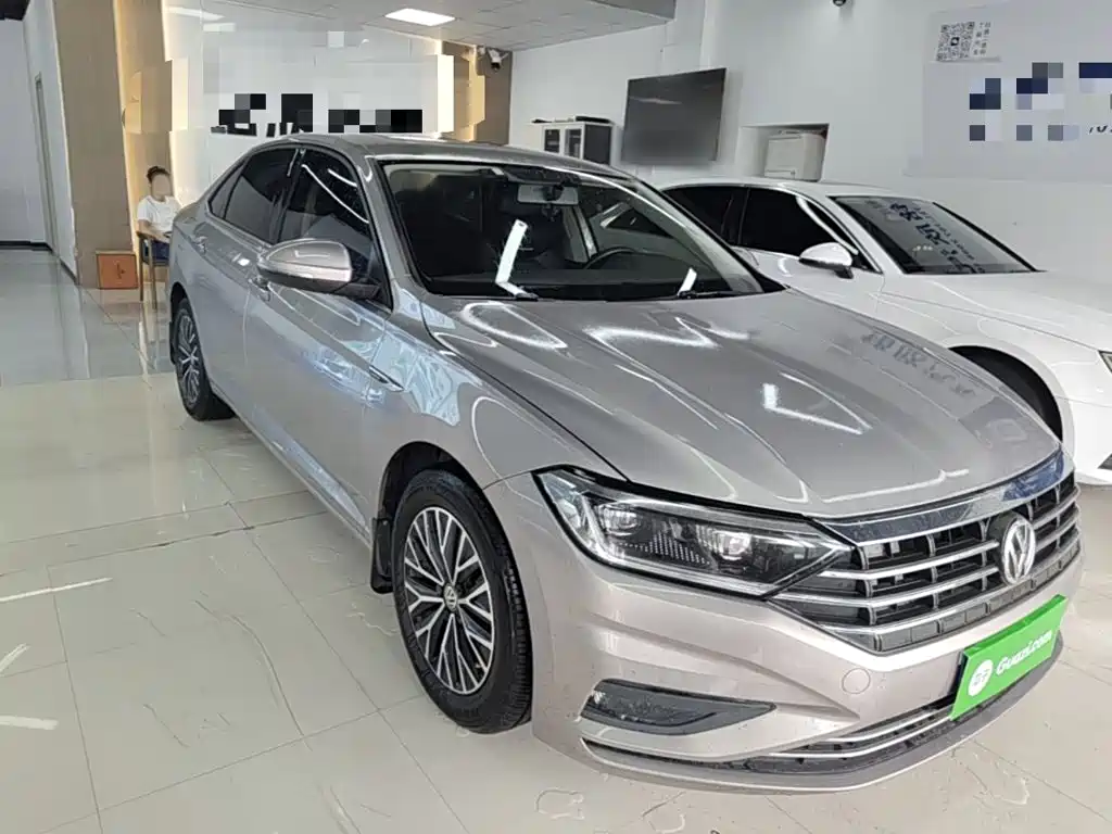 Volkswagen Sagitar 2020