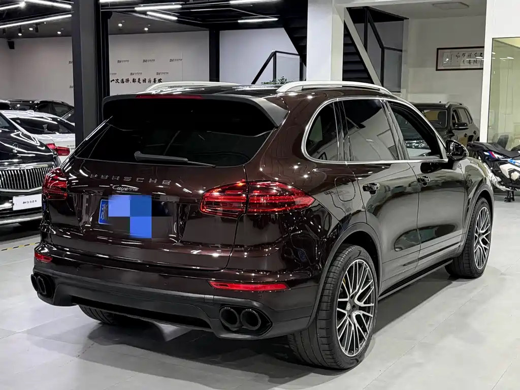 Porsche Cayenne 2015 — фото 4
