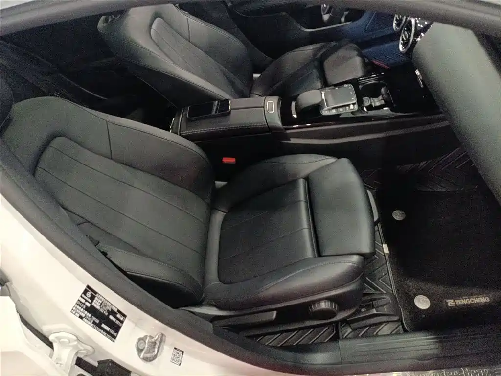 Mercedes-Benz A-Class 2021 — фото 20
