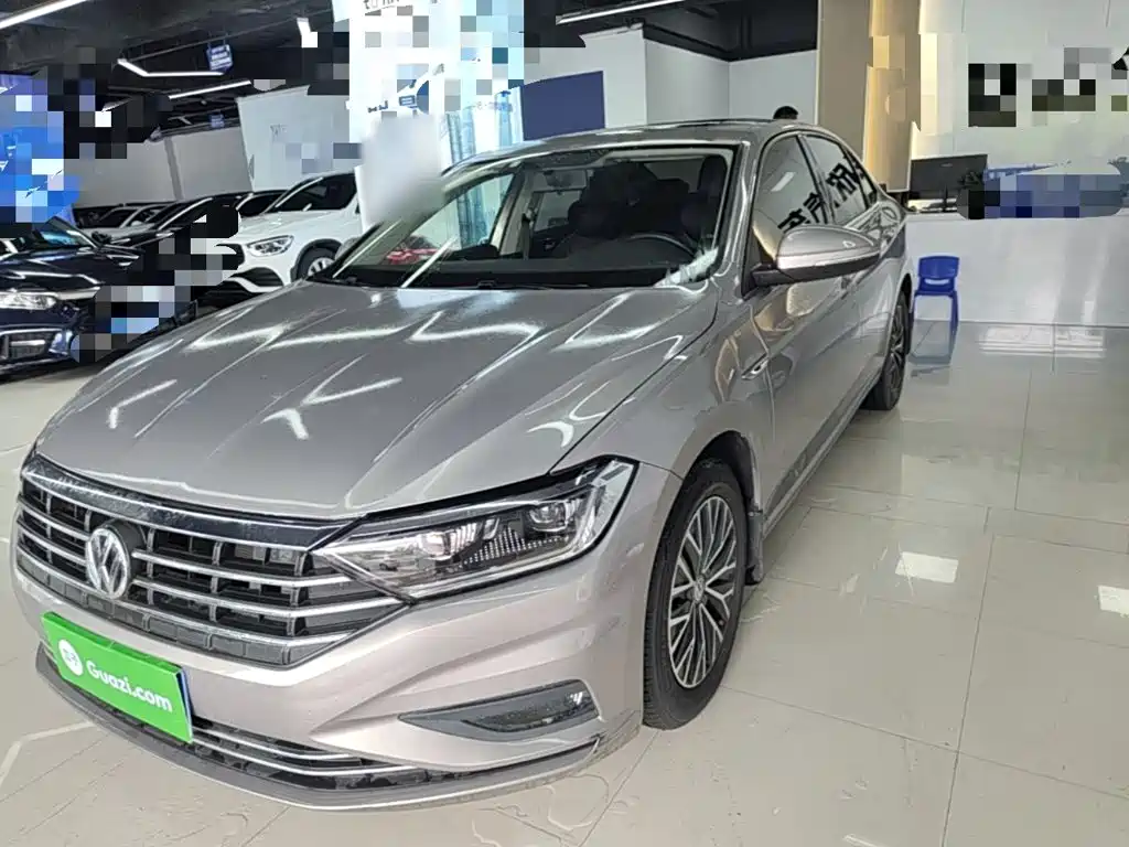 Volkswagen Sagitar 2020