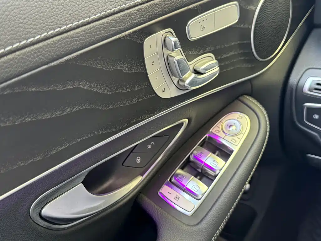 Mercedes-Benz C-Class 2021 — фото 21
