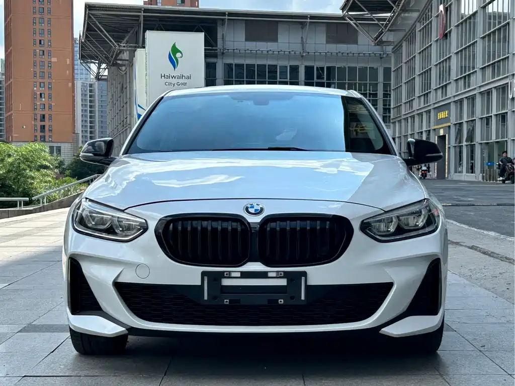 BMW 1 Series 2021