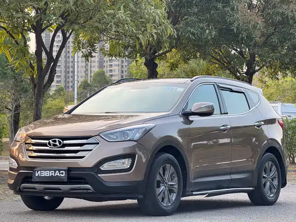 Hyundai Santa Fe 2013