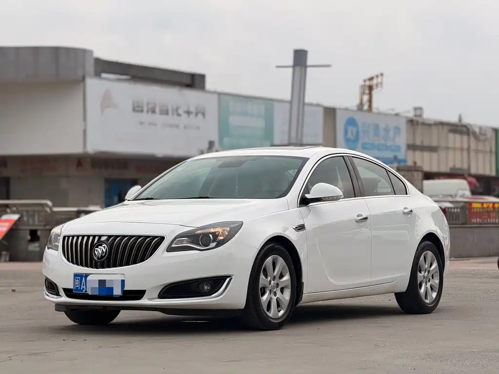 Buick Regal 2014 — фото 1