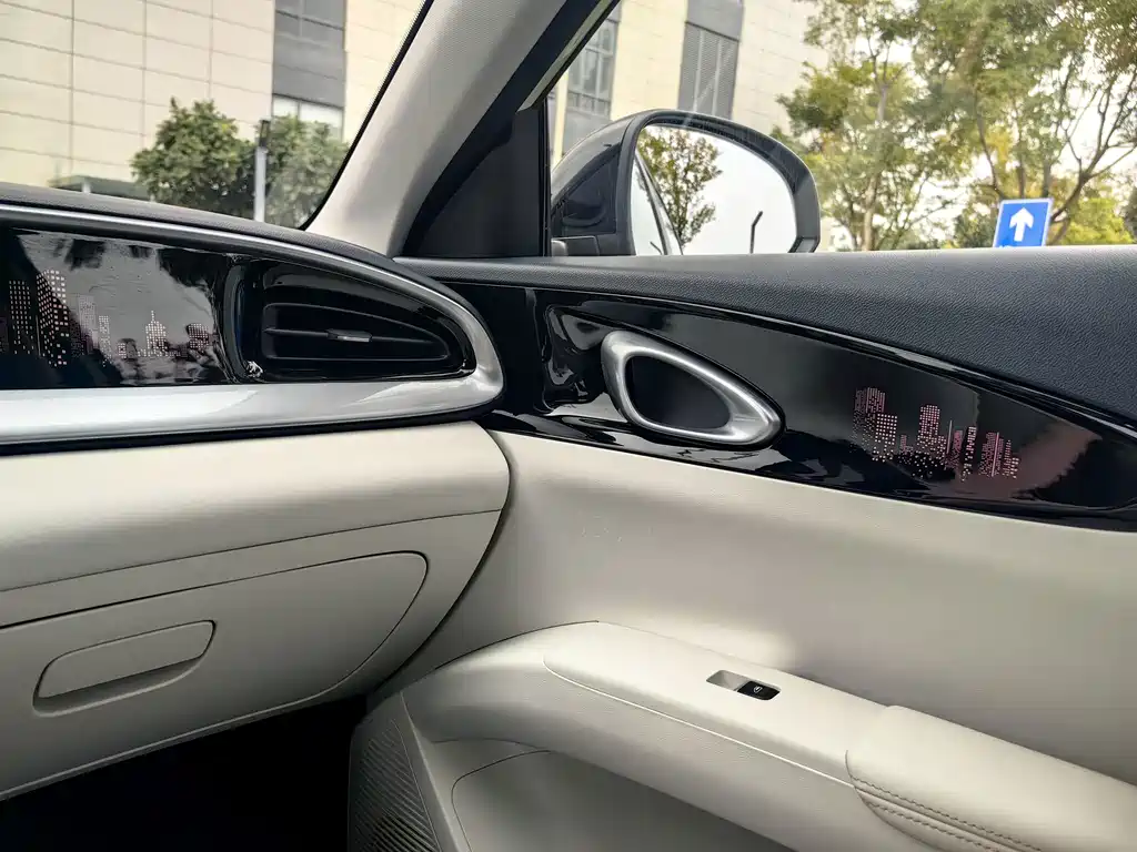 Geely Galaxy Starwish 2024 — фото 14