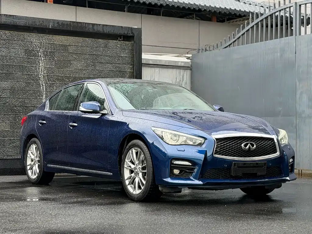Infiniti Q50L 2017 — фото 3