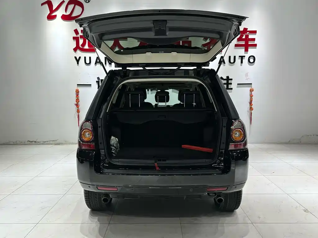 Land Rover Freelander 2 2013 — фото 18