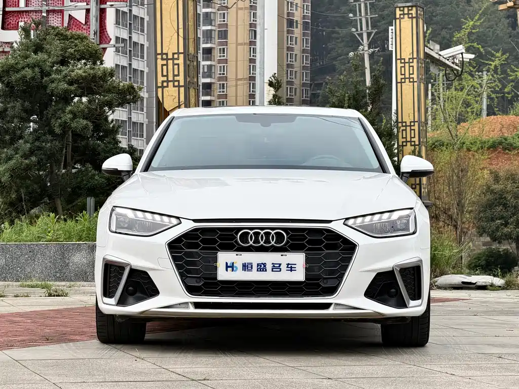 Audi A4L 2023 — фото 2